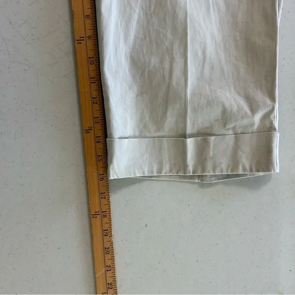 Tommy Bahama Women’s Casual Gray Bermuda Shorts - Picture 9 of 10